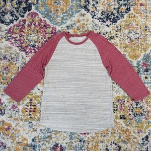 Old Navy Men's 3/4 Length Baseball Raglan Shirt, Grey and Red, Small